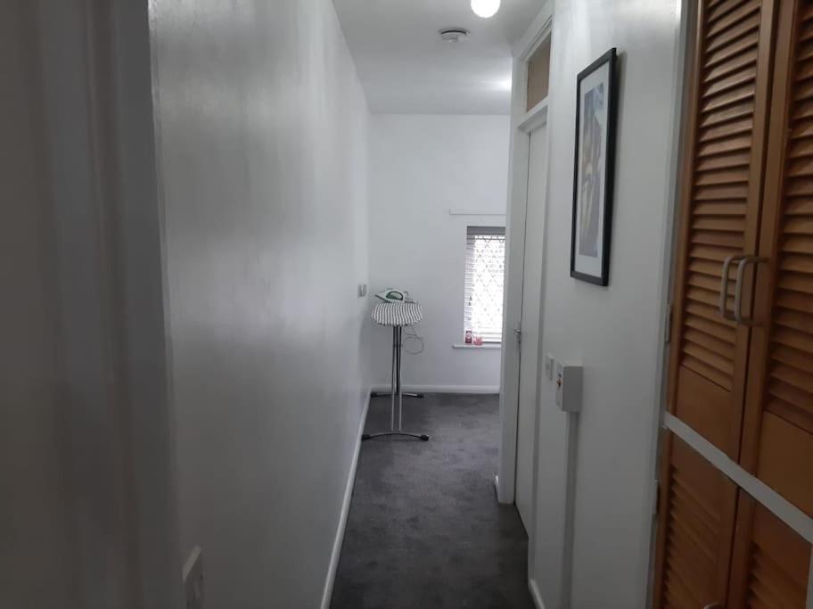 Entire Rental, Easy Reach To Etihad Stadium Манчестер Екстер'єр фото