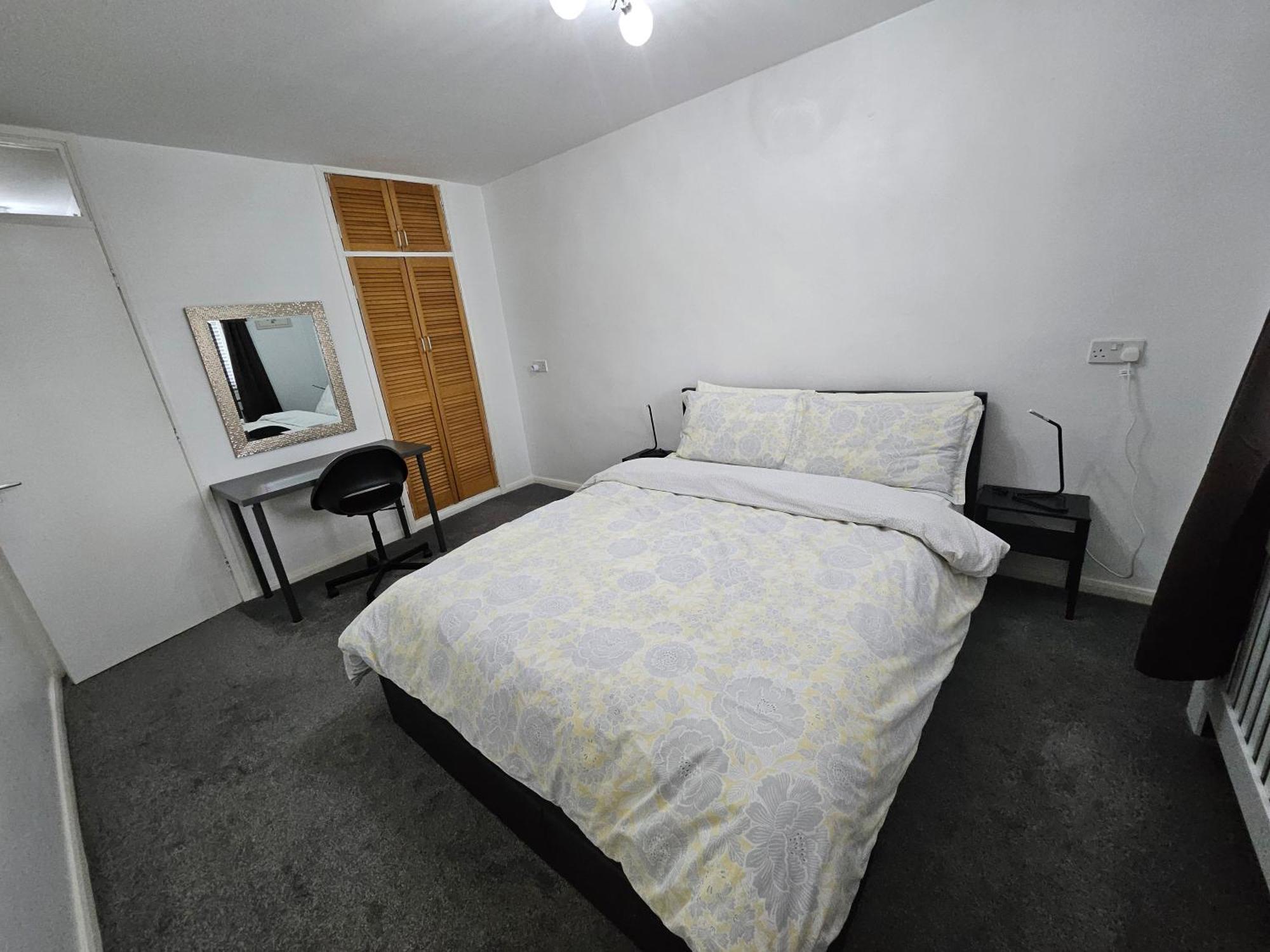 Entire Rental, Easy Reach To Etihad Stadium Манчестер Екстер'єр фото
